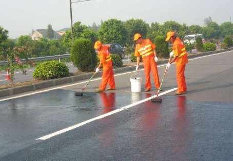 东丽 彩色路面喷漆维修改色的使用寿命有多长？