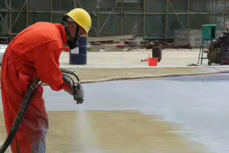 东丽彩色路面喷涂是一种为路面